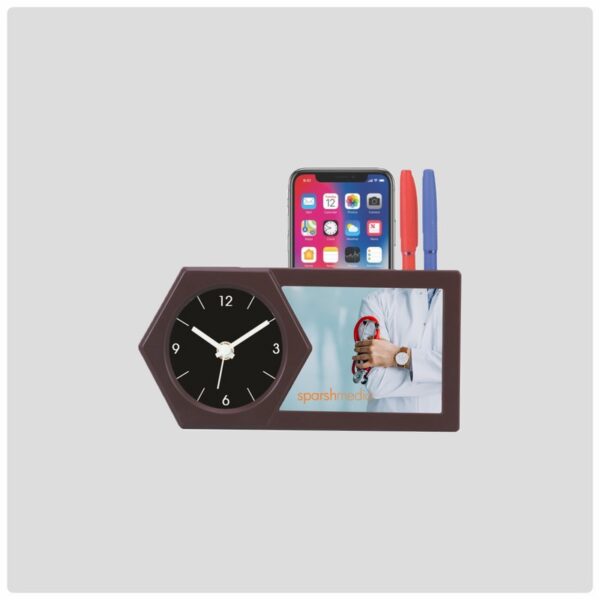 Sparshmedia-Table-clock-with-penstand